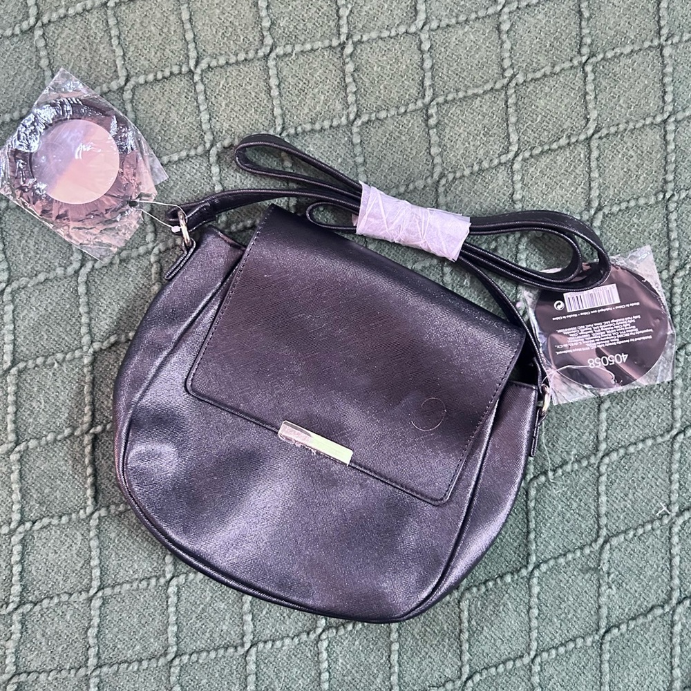 Elegant Black Crossbody Bag